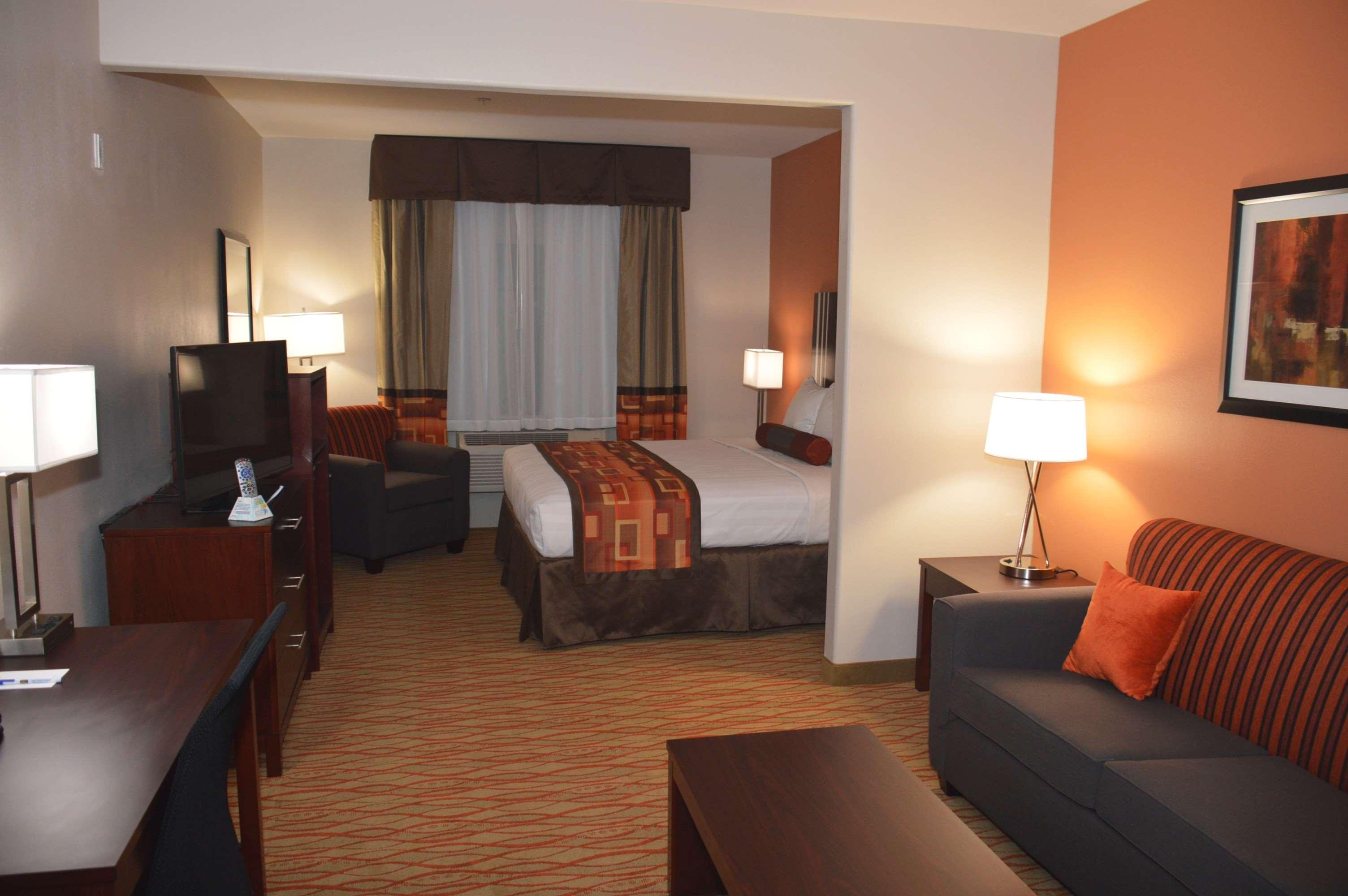 Best Western Plus Spring Inn & Suites Eksteriør bilde