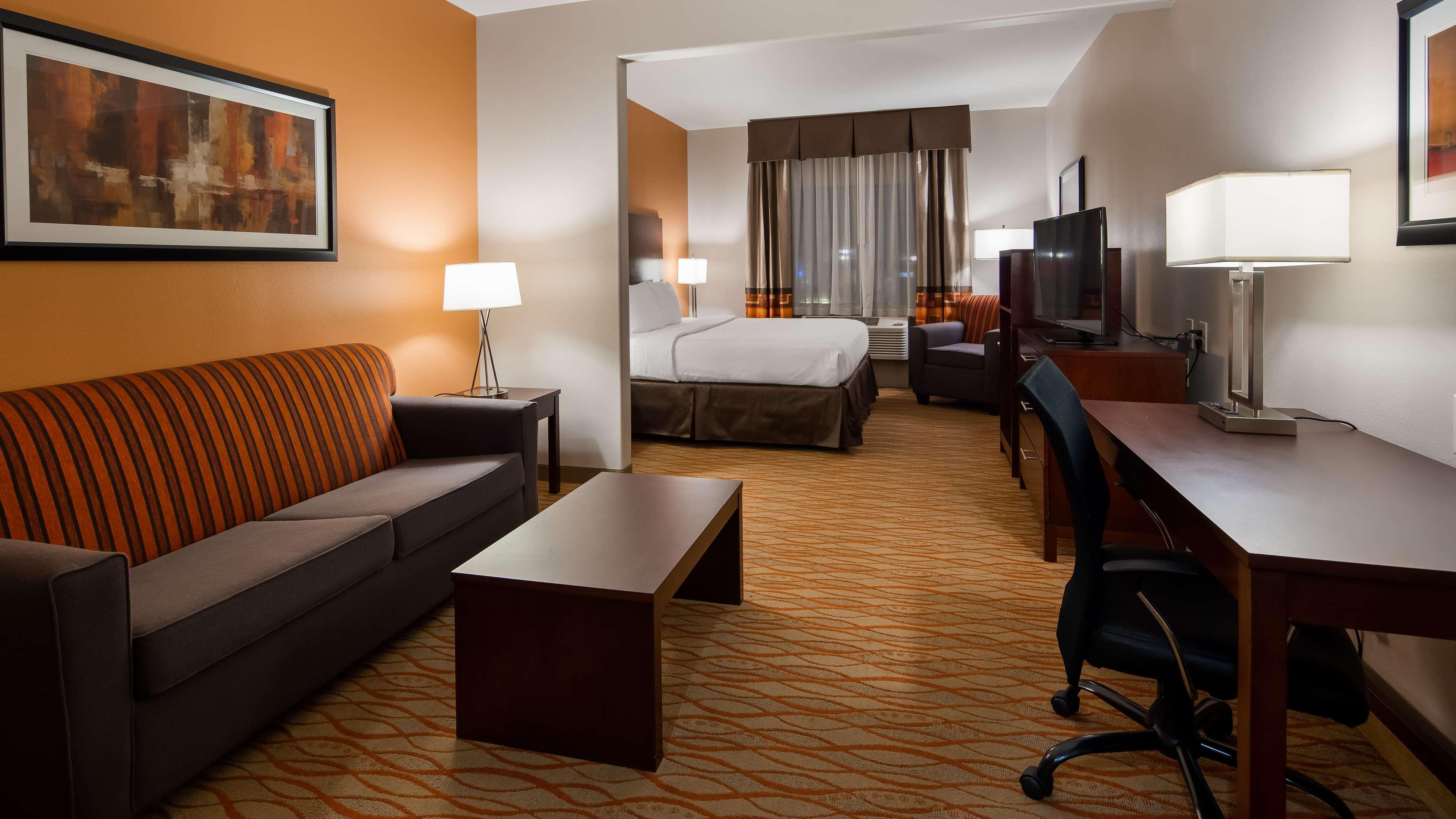Best Western Plus Spring Inn & Suites Eksteriør bilde