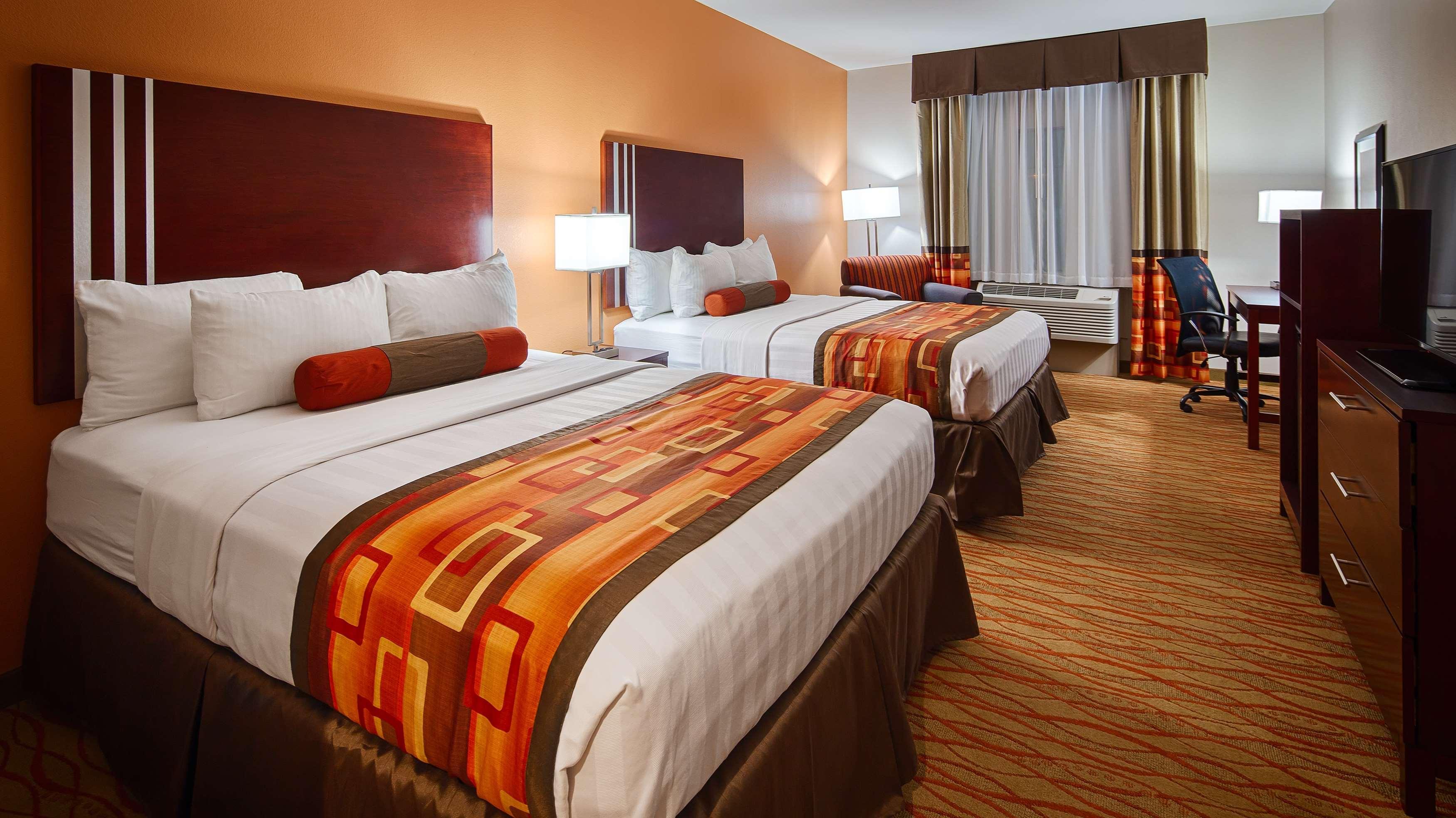 Best Western Plus Spring Inn & Suites Eksteriør bilde