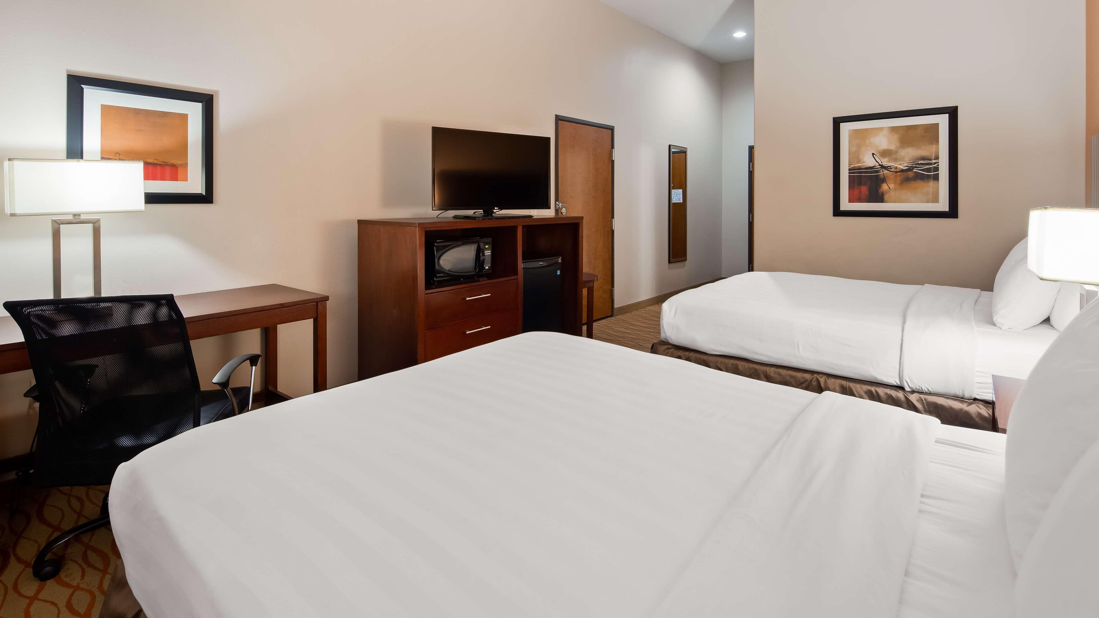 Best Western Plus Spring Inn & Suites Eksteriør bilde