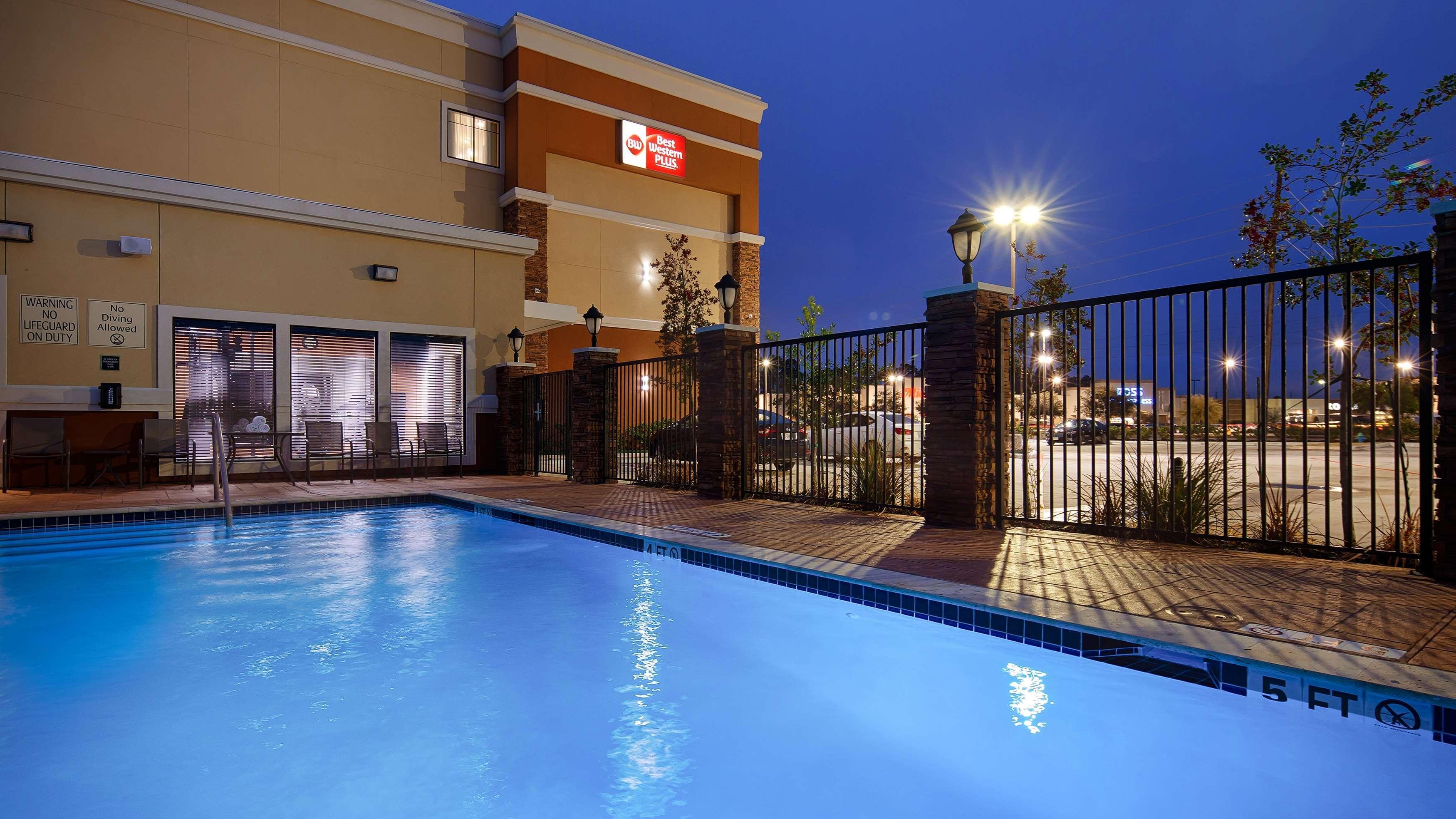 Best Western Plus Spring Inn & Suites Eksteriør bilde