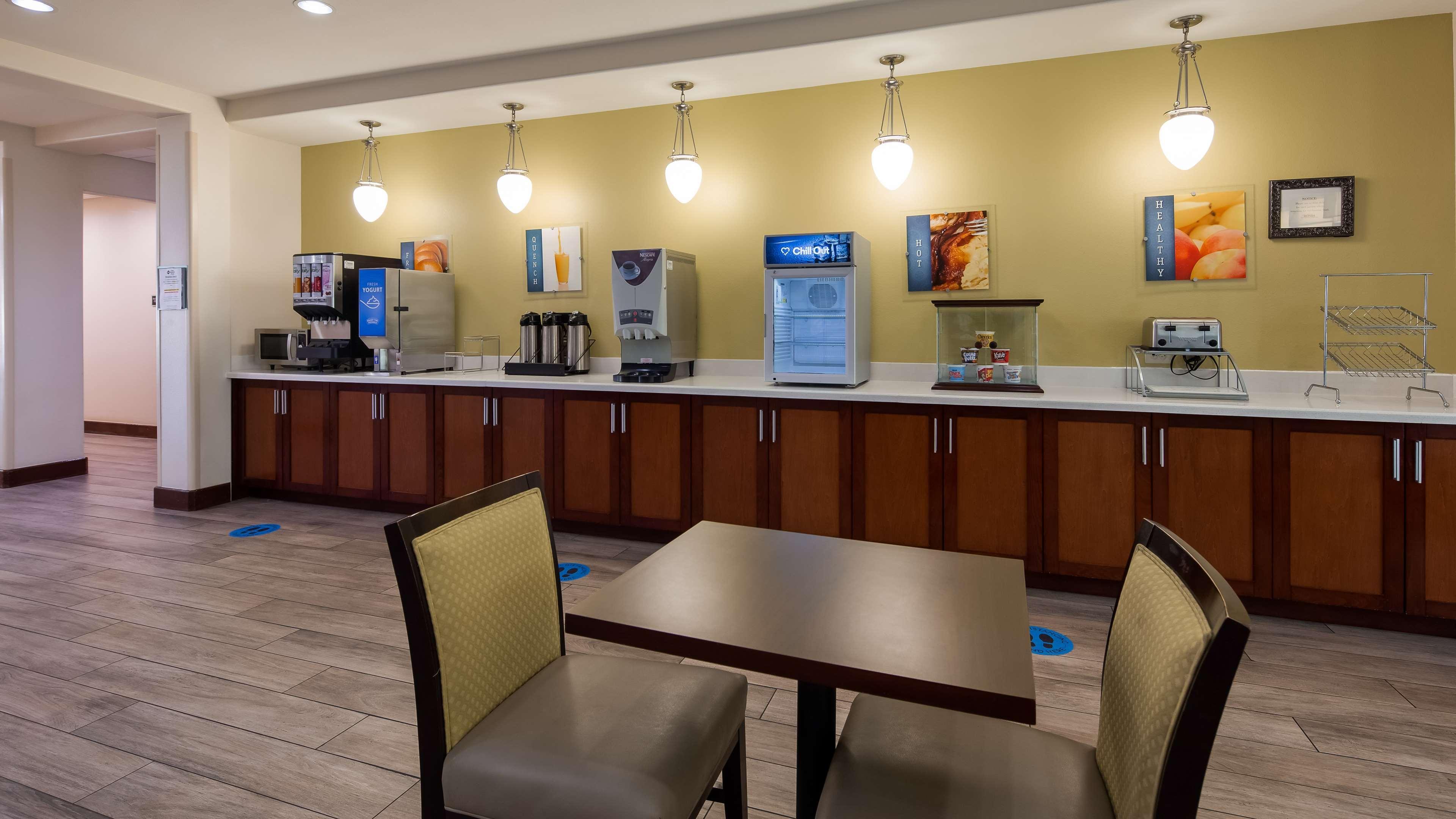 Best Western Plus Spring Inn & Suites Eksteriør bilde