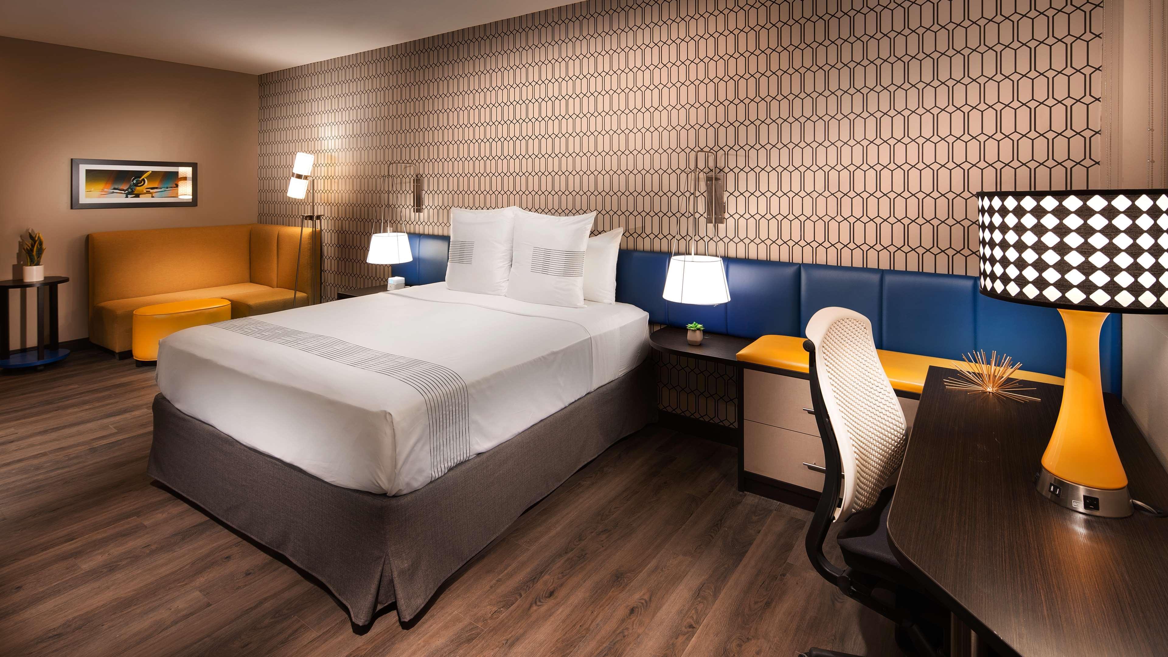 Best Western Plus Spring Inn & Suites Eksteriør bilde