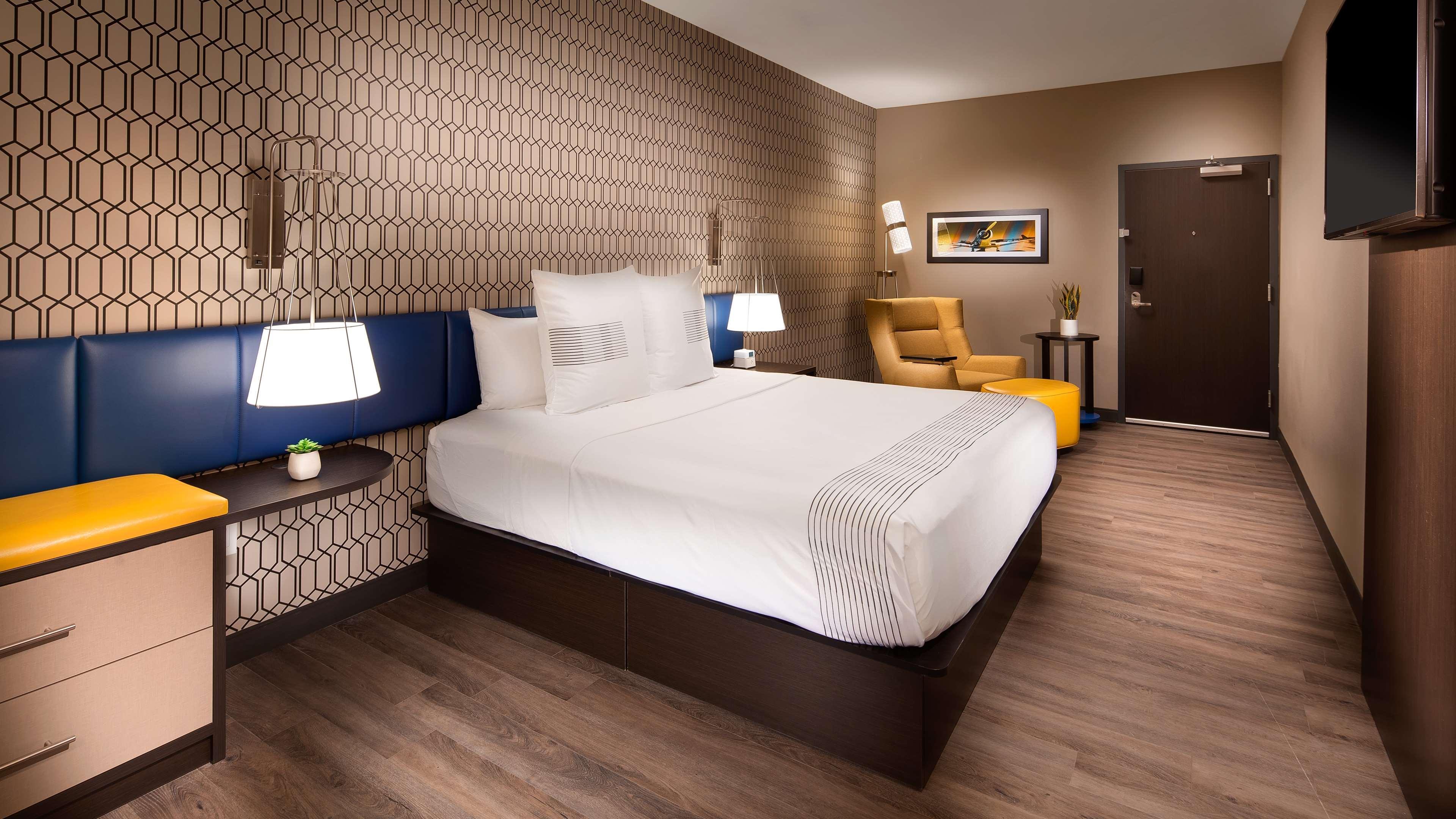 Best Western Plus Spring Inn & Suites Eksteriør bilde