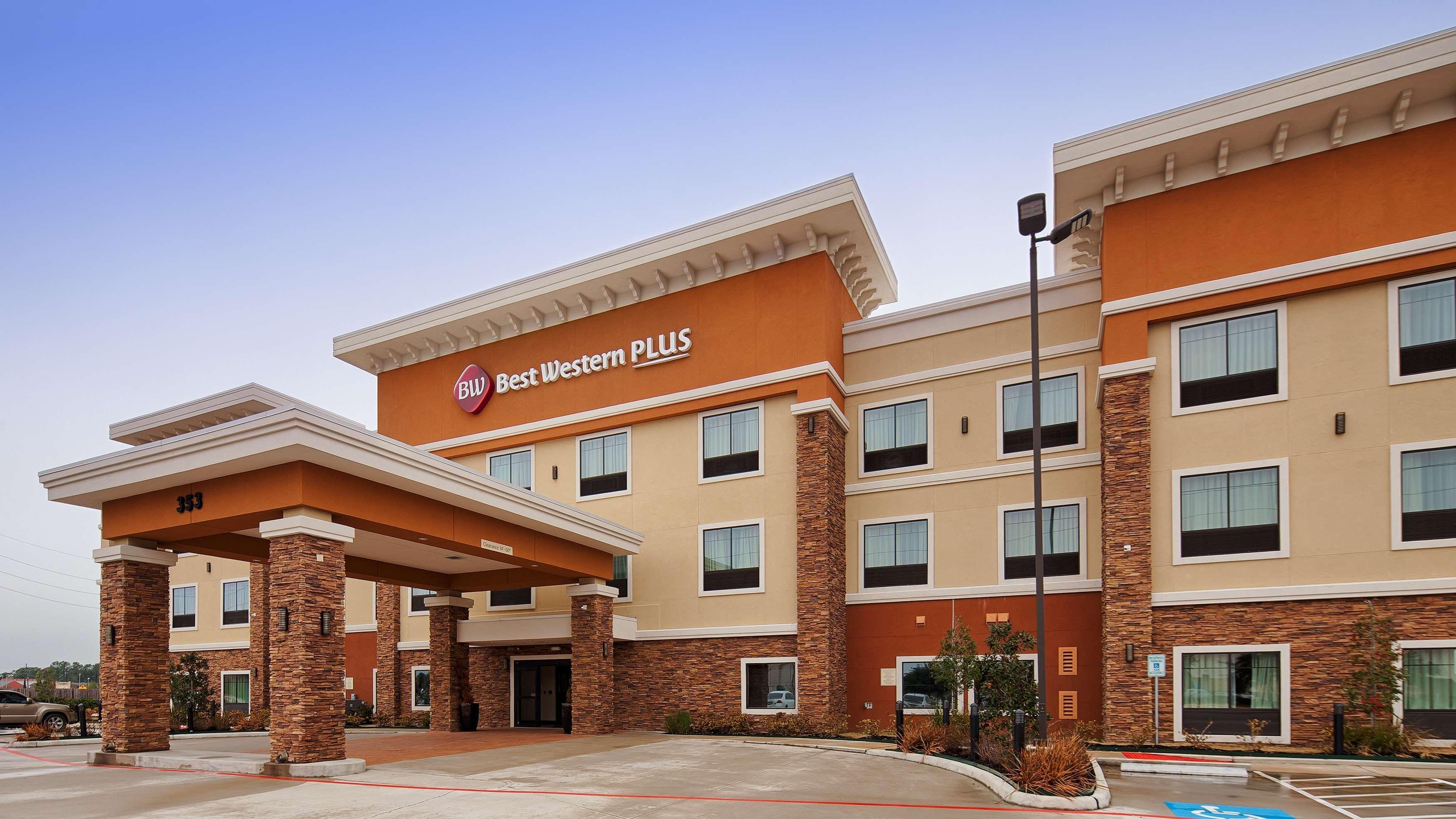 Best Western Plus Spring Inn & Suites Eksteriør bilde