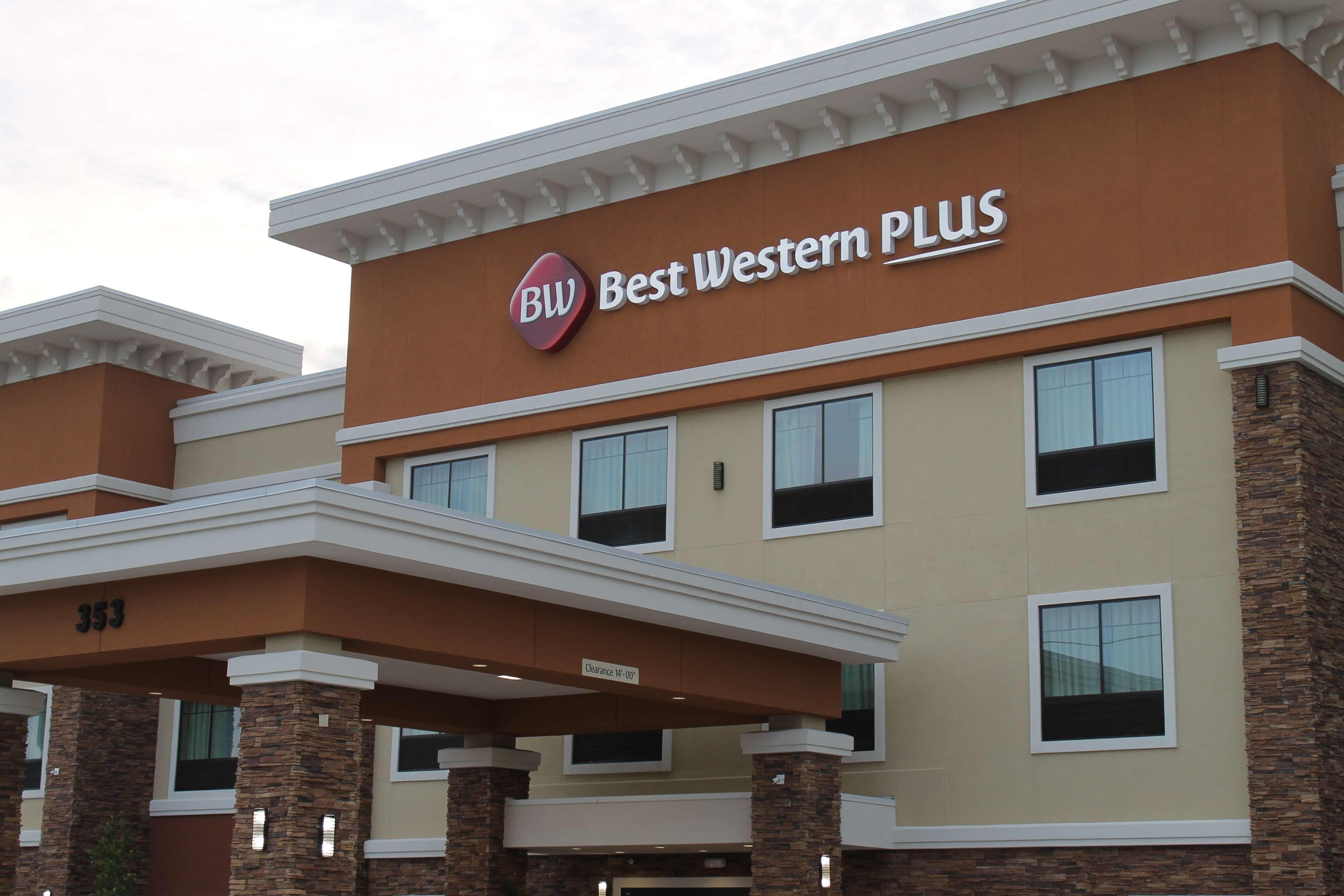 Best Western Plus Spring Inn & Suites Eksteriør bilde
