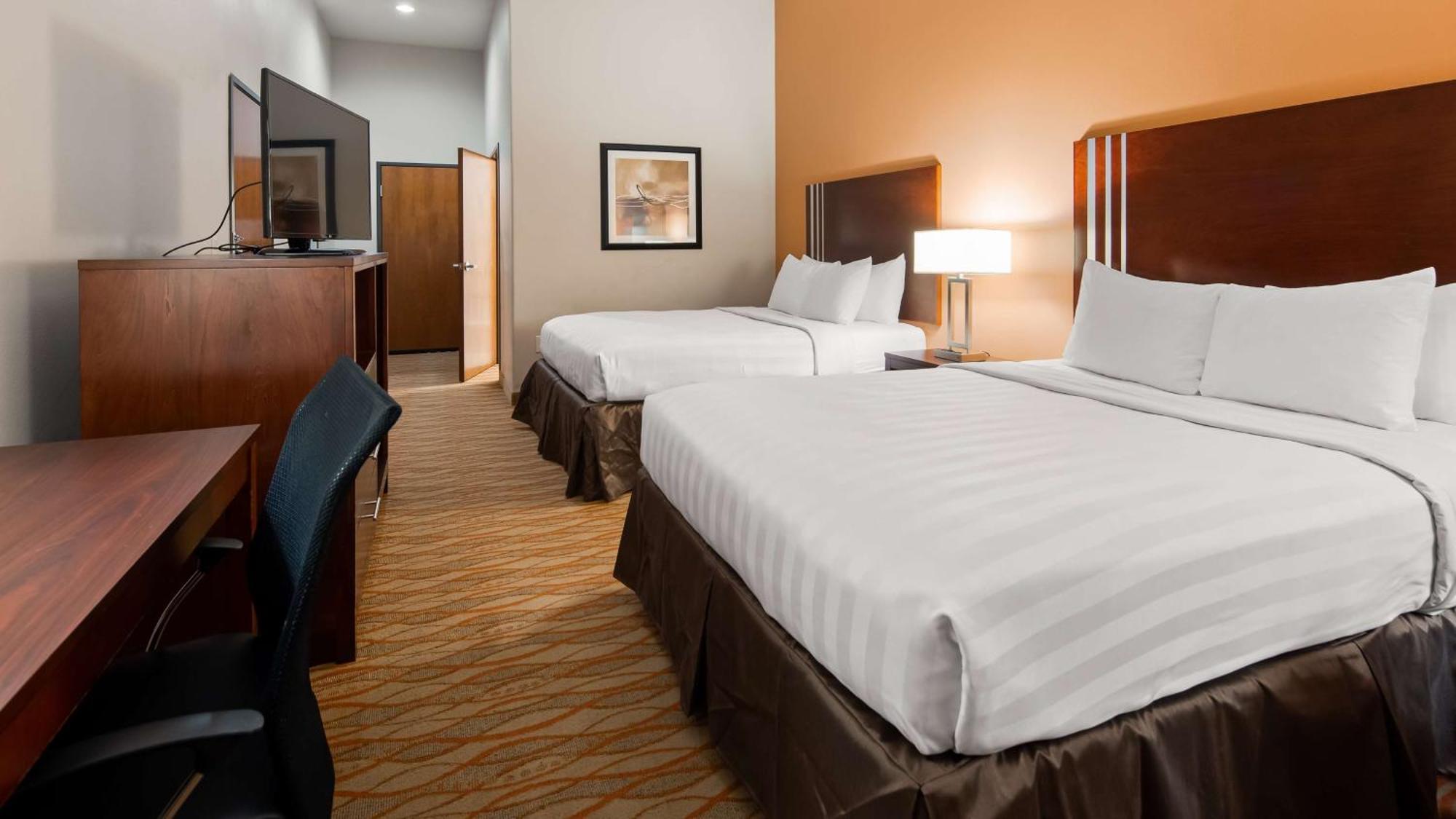 Best Western Plus Spring Inn & Suites Eksteriør bilde